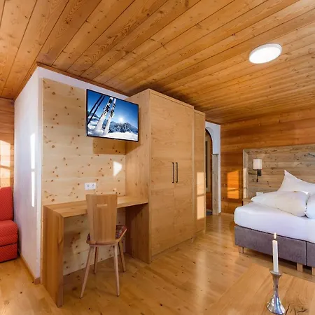 Walchauhof Hotel *